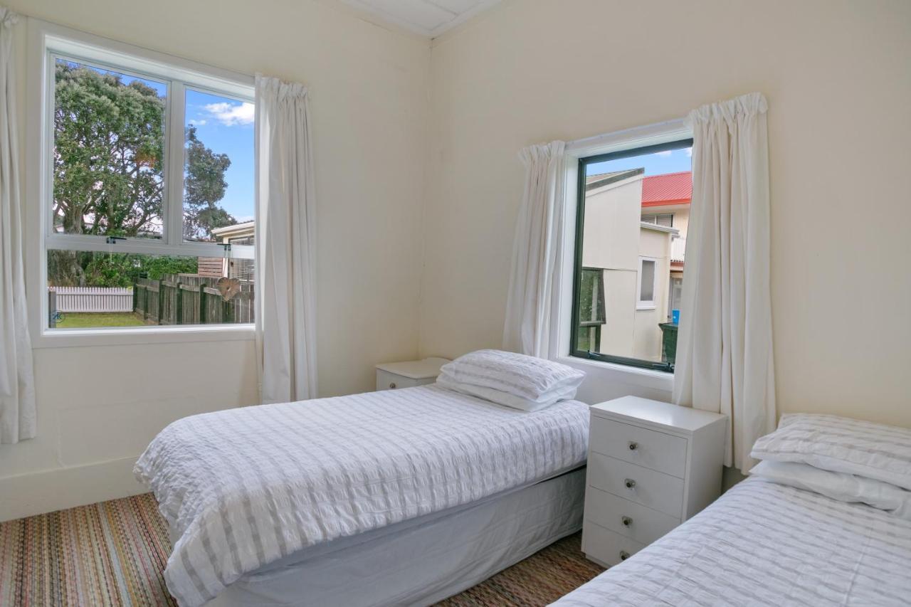 Clara'S Togs And Towels - Waihi - Bachcare Nz Villa Exterior photo